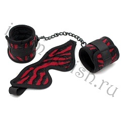 Комплект: наручники+маска (черно-красный)