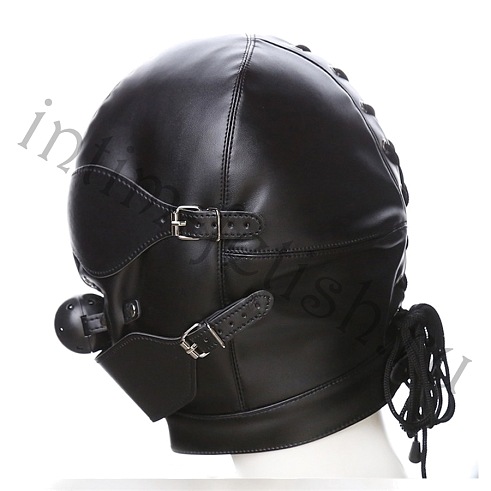 Маска шлем с кляпом